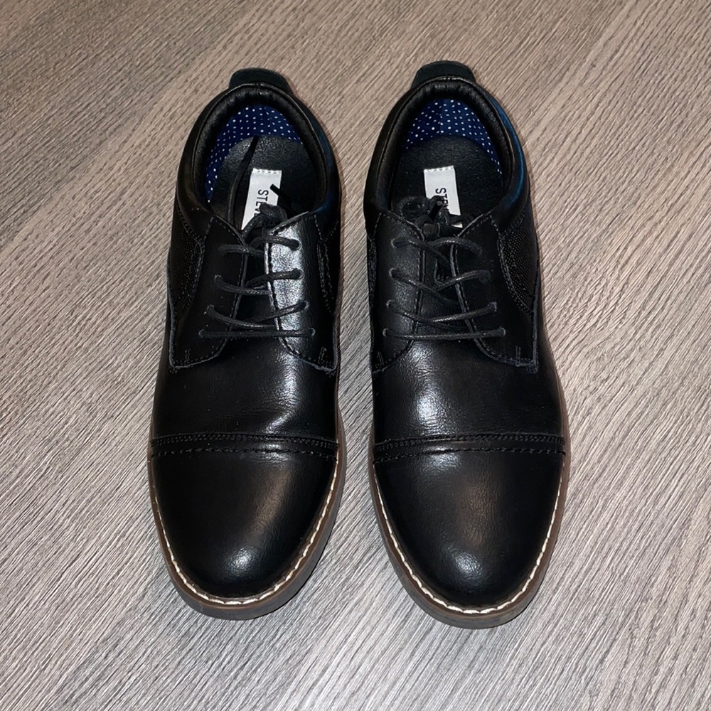 Steve Madden Black Kids Dress Shoes